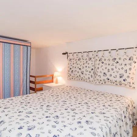 Rosa Apartment